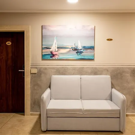 Cristiani Отель